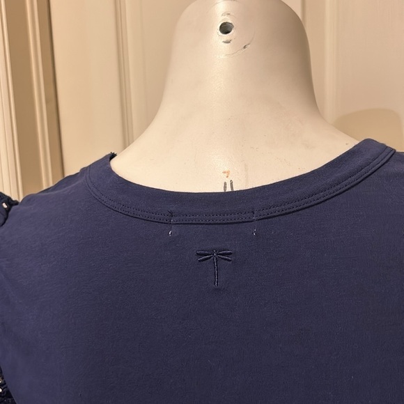 Tyler Böe Eyelet Flutter sleeve top. Medium. Nearly New - Picture 6 of 12